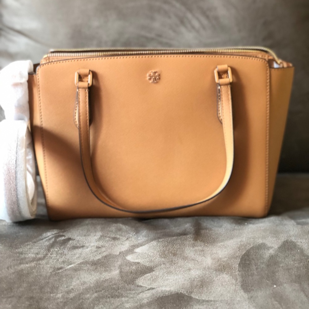 Tory Burch Emerson small top zip tote nwt